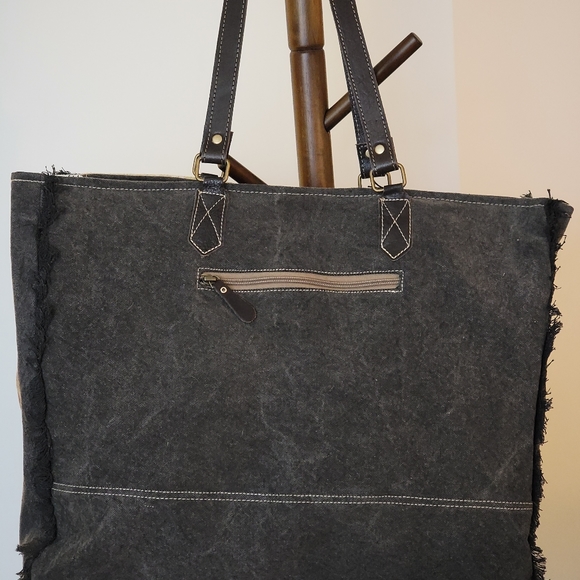 SALE!! NEW MYRA BAG- ODYSSEY WEEKENDER BAG - Picture 5 of 7